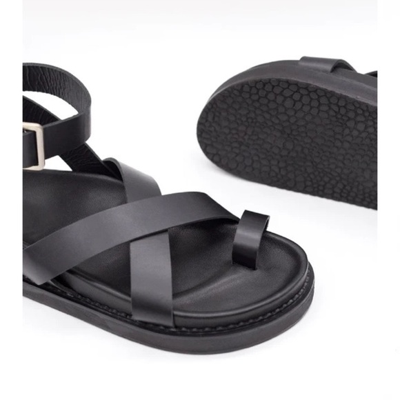 NWOT! LIBERTE BRONTE Genuine Leather Stylish Black Sandals. - Picture 12 of 12